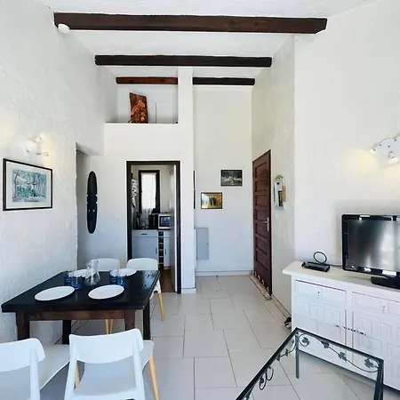 Climatise 2 Pieces, Piscine, Parking, Proche - - Fr-1-63-342 Lumio (Corsica)